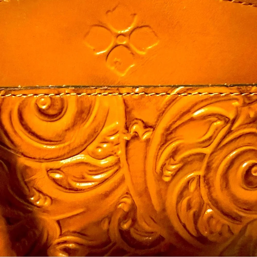 Patricia Nash Prescott Tote Shoulder Bag in hand tooled in Cognac Brown. - Picture 16 of 16